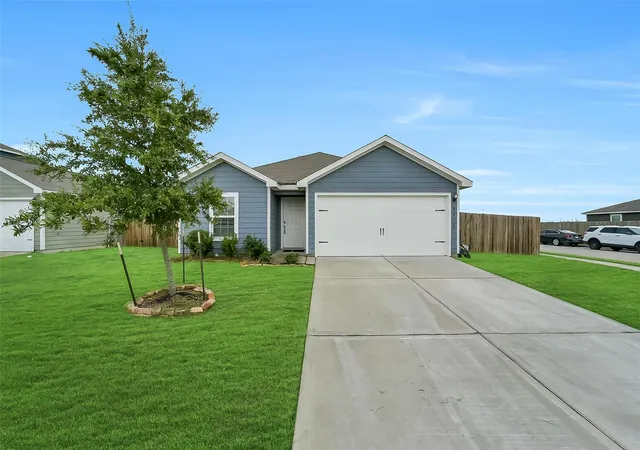 Photo 1 of Single family home for sale at 8430 Longshore Slope Rd, Baytown, TX 77523 | MLS# 30068964 | Listing updated on 2026-10-06