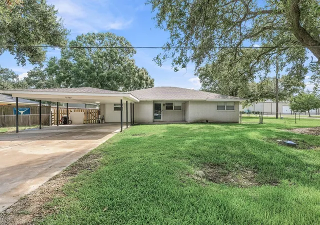 Photo 1 of Single family home for sale at 15589 San Jacinto St, Hamshire, TX 77622 | MLS# 93819932 | Listing updated on 2026-10-05