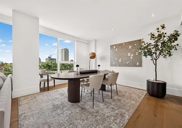 Photo 2 of Condo for sale at 5110 San Felipe St #32W, Houston, TX 77056 | MLS# 62693021 | Listing updated on 2026-09-23