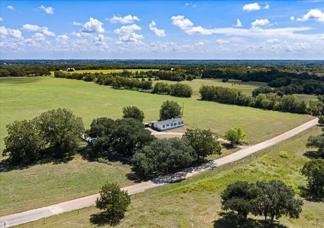 Photo 1 of Land for sale at 4852 Skull Crk Rd, Fayetteville, TX 78940 | MLS# 89530561 | Listing updated on 2026-10-02