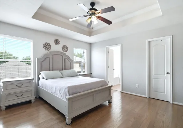 Photo 2 of Single family home for sale at 8947 Summerset Meadow Ct, Houston, TX 77075 | MLS# 40703417 | Listing updated on 2026-10-08