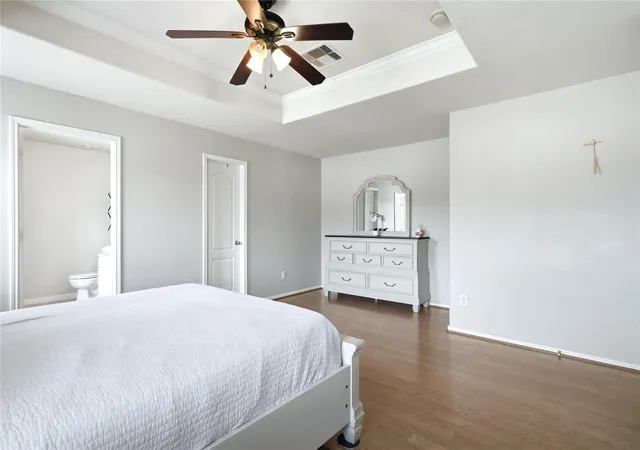 Photo 3 of Single family home for sale at 8947 Summerset Meadow Ct, Houston, TX 77075 | MLS# 40703417 | Listing updated on 2026-10-08