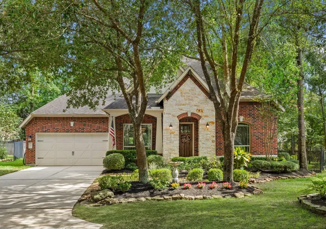 Photo 1 of Single family home for sale at 3 Blue Wildflower Pl, Magnolia, TX 77354 | MLS# 5615115 | Listing updated on 2026-10-08