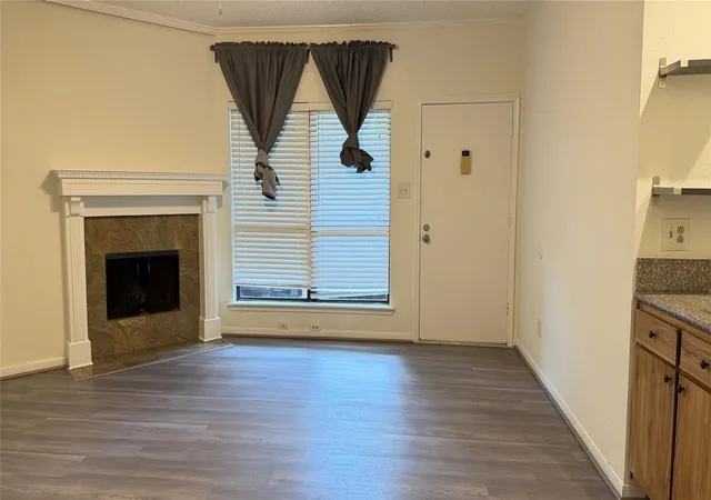 Townhouse for sale at 5711 Sugar Hl Dr #39, Houston, TX 77057 | MLS# 32336877 | Listing updated on 2026-09-11