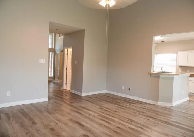 Photo 2 of Single family home for sale at 17926 Camden Oaks Ln, Richmond, TX 77407 | MLS# 10025290 | Listing updated on 2026-10-07