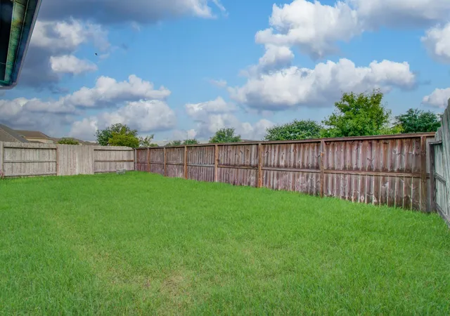 Photo 4 of Single family home for sale at 3307 Havenwood Chase Ln, Pearland, TX 77584 | MLS# 26904663 | Listing updated on 2026-09-11
