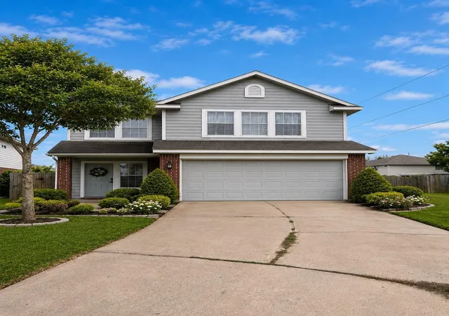 Photo 1 of Single family home for sale at 12615 Roble Ct, Houston, TX 77045 | MLS# 55322943 | Listing updated on 2026-09-09