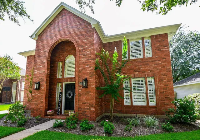 Photo 2 of Single family home for sale at 5430 Davids Bnd Dr, Sugar Land, TX 77479 | MLS# 74094349 | Listing updated on 2026-09-23