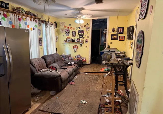 Photo 3 of Single family home for sale at 508 W Republic Ave, Baytown, TX 77520 | MLS# 40216558 | Listing updated on 2026-09-09