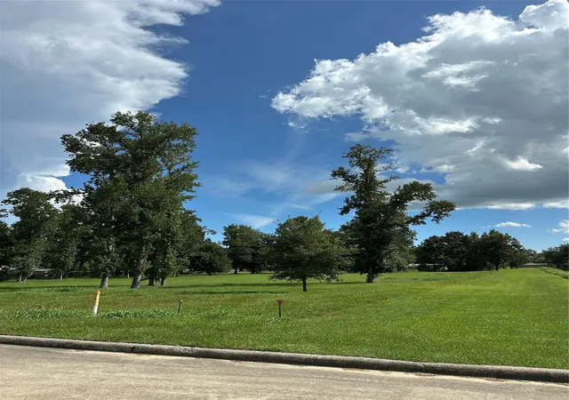 Photo 3 of Sale Pending at 1 Lovers Ln, Dayton, TX 77535 | MLS# 39720969 | Listing updated on 2026-10-09
