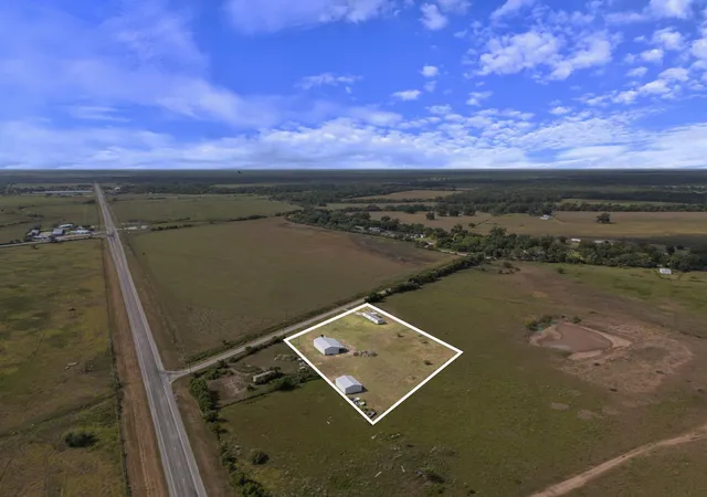 Photo 3 of Single family home for sale at 56 County Rd 268/stevens, Bay City, TX 77414 | MLS# 38893147 | Listing updated on 2026-09-04