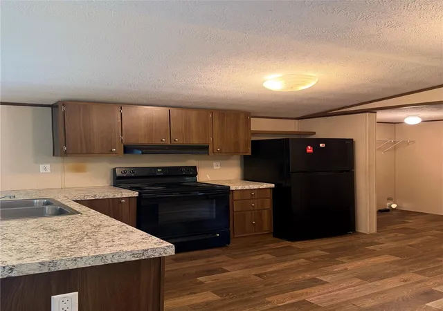 Photo 2 of Single family home for sale at 250 County Rd 5001, Cleveland, TX 77327 | MLS# 97933049 | Listing updated on 2026-09-09