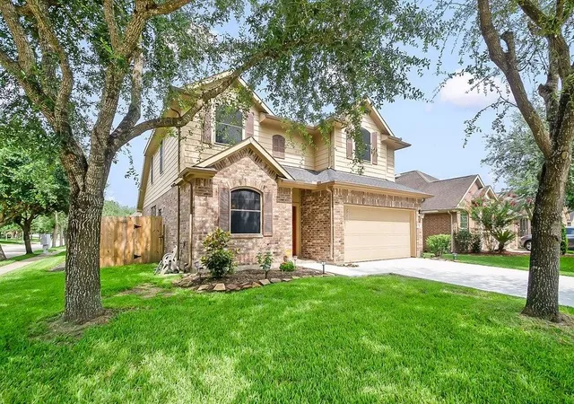 Photo 1 of Single family home for sale at 5201 Pale Sage Ln, Rosharon, TX 77583 | MLS# 45993852 | Listing updated on 2026-09-04