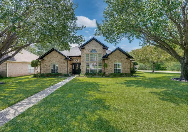 Photo 1 of Single family home for sale at 1318 Spring Branch Dr, Tyler, TX 75703 | MLS# 62562428 | Listing updated on 2026-10-02