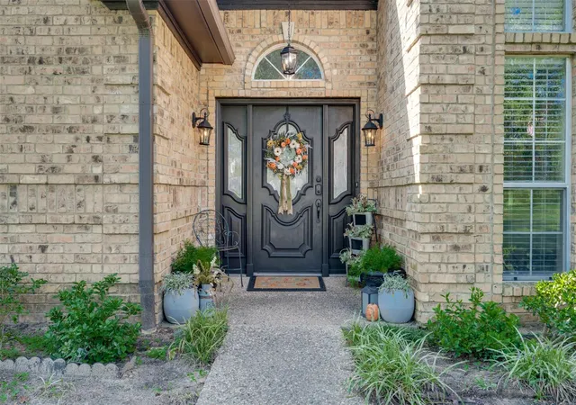 Photo 4 of Single family home for sale at 1318 Spring Branch Dr, Tyler, TX 75703 | MLS# 62562428 | Listing updated on 2026-10-02
