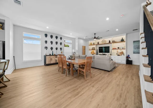 Photo 3 of Single family home for sale at 120 Adams St, Houston, TX 77011 | MLS# 21929276 | Listing updated on 2026-09-19