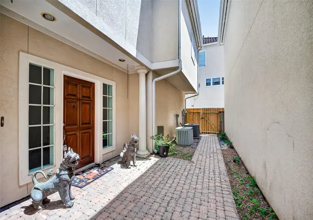 Photo 3 of Single family home for sale at 7131 Harmony Cvs, Houston, TX 77036 | MLS# 50560823 | Listing updated on 2026-09-15