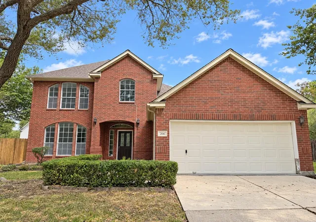 Photo 1 of Single family home for sale at 206 Hartwood Ct, Sugar Land, TX 77479 | MLS# 38283903 | Listing updated on 2026-10-04