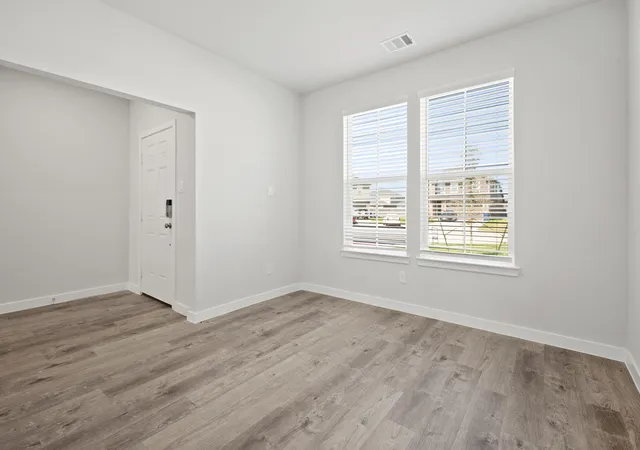 Photo 3 of Sale Pending at 8021 Aquamarine Ct, Texas City, TX 77591 | MLS# 25355019 | Listing updated on 2026-09-17