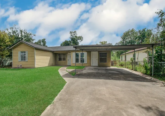 Single family home for sale at 7622 Delavan Dr, Houston, TX 77028 | MLS# 88236240