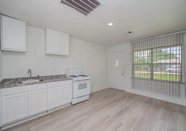 Photo 3 of Single family home for sale at 7622 Delavan Dr, Houston, TX 77028 | MLS# 88236240 | Listing updated on 2026-10-06