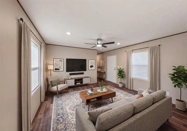 Photo 3 of Single family home for sale at 283 W Lone Oak, Onalaska, TX 77360 | MLS# 45622296 | Listing updated on 2026-09-12