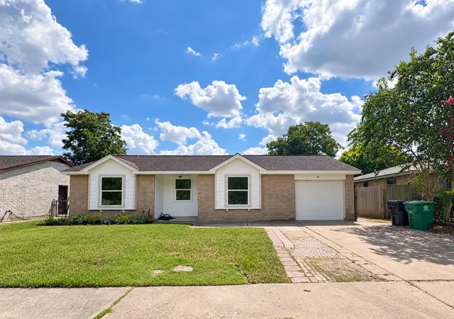 Single family home for sale at 274 Dyna Dr, Houston, TX 77060 | MLS# 40974537