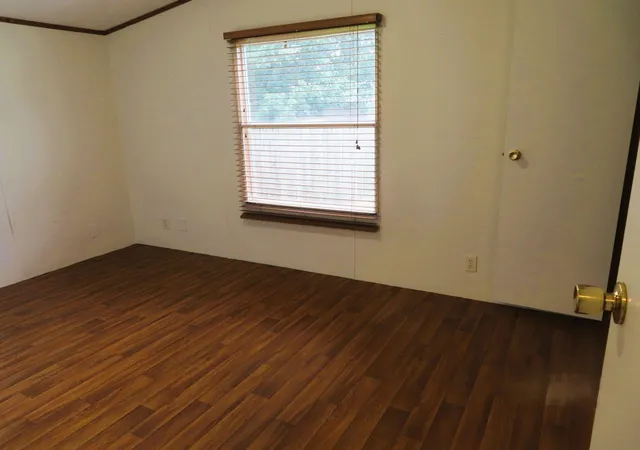 Photo 4 of Single family home for sale at 16448 Hl Country Dr, Conroe, TX 77302 | MLS# 7533863 | Listing updated on 2026-09-07