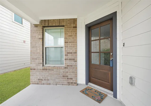 Photo 3 of Single family home for sale at 5325 Basquiat Dr, Houston, TX 77048 | MLS# 33193974 | Listing updated on 2026-09-12
