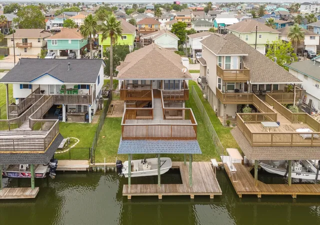 Photo 1 of Single family home for sale at 514 Pompano St, Hitchcock, TX 77563 | MLS# 95229643 | Listing updated on 2026-09-15