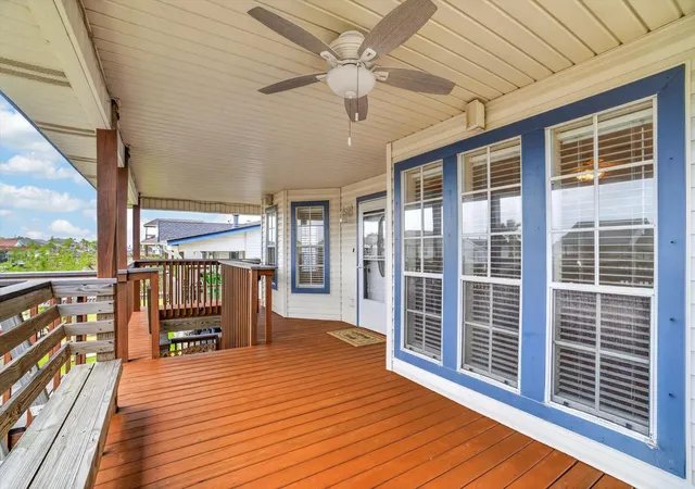 Photo 4 of Single family home for sale at 514 Pompano St, Hitchcock, TX 77563 | MLS# 95229643 | Listing updated on 2026-09-15