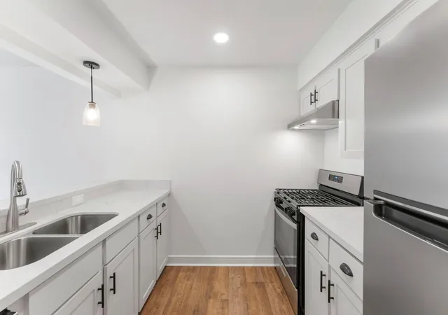 Townhouse for sale at 1016 E Tri Oaks Ln #45, Houston, TX 77043 | MLS# 21364919