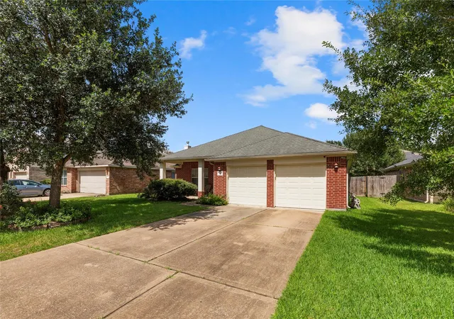 Photo 1 of Single family home for sale at 3319 Oil Baron Ln, Manvel, TX 77578 | MLS# 12359377 | Listing updated on 2026-09-14