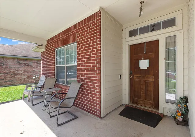 Photo 2 of Single family home for sale at 3319 Oil Baron Ln, Manvel, TX 77578 | MLS# 12359377 | Listing updated on 2026-09-14