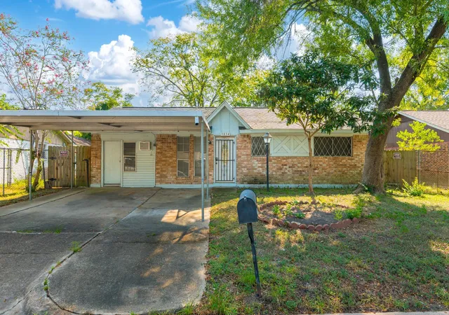 Photo 1 of Single family home for sale at 9834 Denning Dr, Houston, TX 77078 | MLS# 50014678 | Listing updated on 2026-09-03