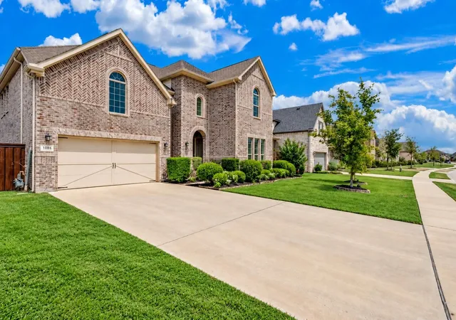 Photo 2 of Single family home for sale at 1086 Rosecrush Dr, Haslet, TX 76052 | MLS# 63749446 | Listing updated on 2026-09-19