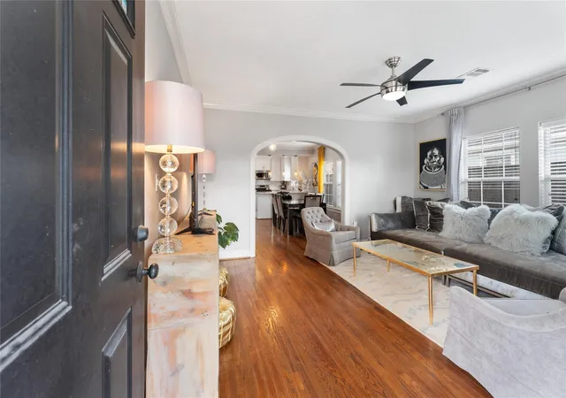 Photo 3 of Single family home for sale at 5256 Leeland St, Houston, TX 77023 | MLS# 42522958 | Listing updated on 2026-09-22