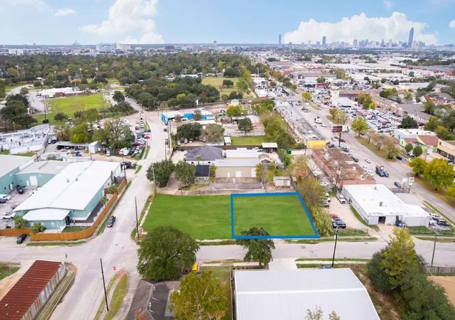 Photo 1 of Land for sale at 8021 Dunlap St, Houston, TX 77074 | MLS# 22740110 | Listing updated on 2026-09-09