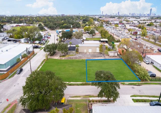 Photo 2 of Land for sale at 8021 Dunlap St, Houston, TX 77074 | MLS# 22740110 | Listing updated on 2026-09-09
