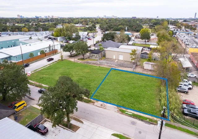 Photo 3 of Land for sale at 8021 Dunlap St, Houston, TX 77074 | MLS# 22740110 | Listing updated on 2026-09-09