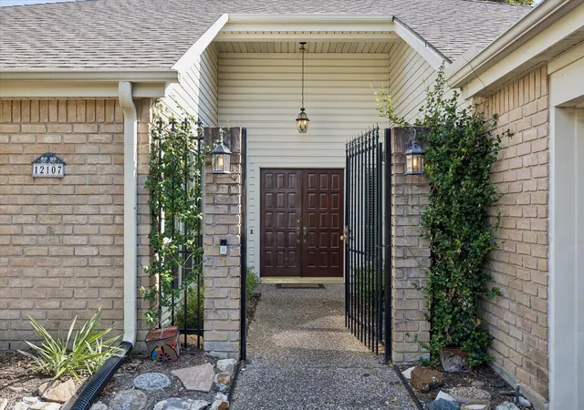 Photo 1 of Single family home for sale at 12107 Burgoyne Dr, Houston, TX 77077 | MLS# 69476041 | Listing updated on 2026-09-08