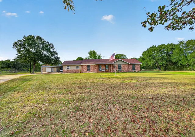 Photo 4 of Single family home for sale at 10704 Buls Rd, East Bernard, TX 77435 | MLS# 16476383 | Listing updated on 2026-09-18