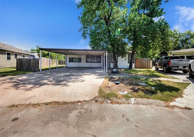 Photo 1 of Single family home for sale at 1308 Susan St, Pasadena, TX 77506 | MLS# 11398290 | Listing updated on 2026-09-11