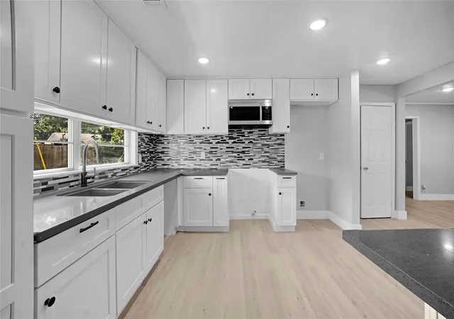 Photo 3 of Single family home for sale at 1308 Susan St, Pasadena, TX 77506 | MLS# 11398290 | Listing updated on 2026-09-11