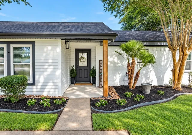 Photo 3 of Single family home for sale at 4418 Georgia St, Santa Fe, TX 77517 | MLS# 23528758 | Listing updated on 2026-10-08