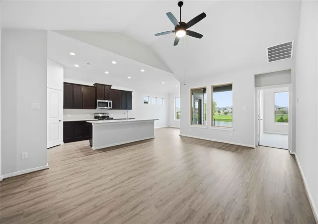 Photo 2 of Single family home for sale at 2512 Seneca Lake, La Marque, TX 77568 | MLS# 90151076 | Listing updated on 2026-09-10