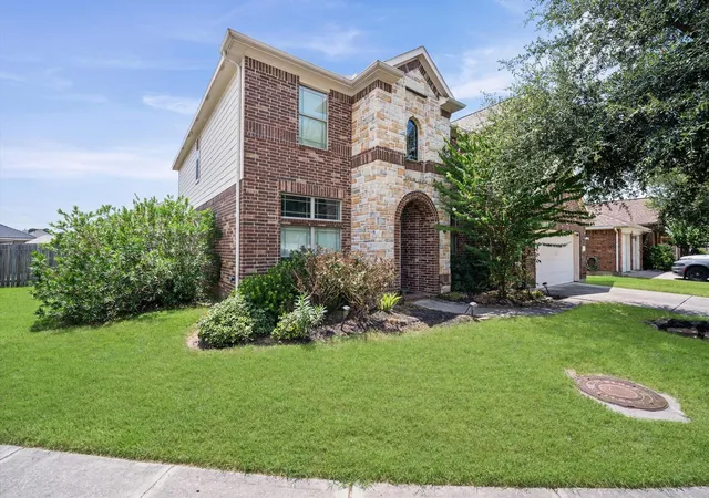 Single family home for sale at 9803 Lynnrose Springs Dr, Tomball, TX 77375 | MLS# 18183106