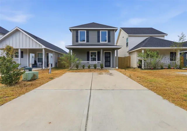Photo 1 of Single family home for sale at 16380 Jasmine Marie Pl, Conroe, TX 77306 | MLS# 10768989 | Listing updated on 2026-09-04