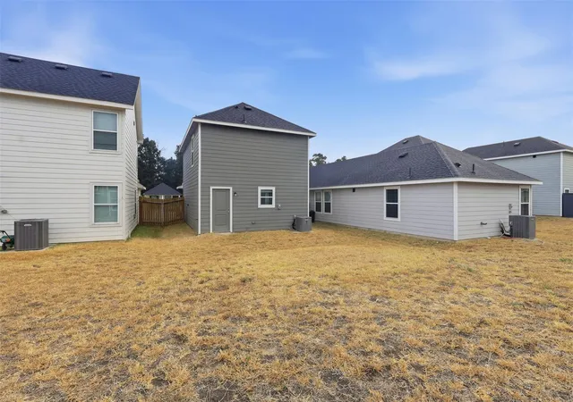 Photo 3 of Single family home for sale at 16380 Jasmine Marie Pl, Conroe, TX 77306 | MLS# 10768989 | Listing updated on 2026-09-04