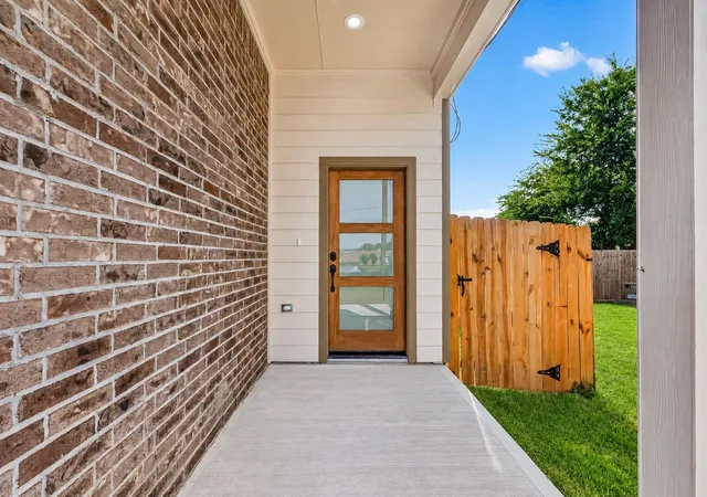 Photo 3 of Multi family home for sale at 8110 Carver Rd, Houston, TX 77088 | MLS# 24365758 | Listing updated on 2026-10-03